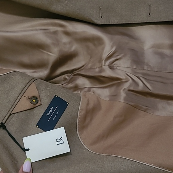 Banana Republic 100% wool. Great for fall. NWT - Picture 2 of 7